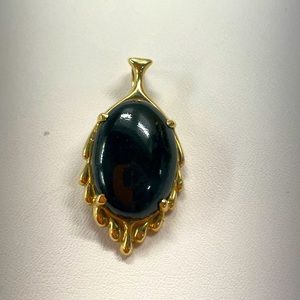 12k Gold Onyx pendant